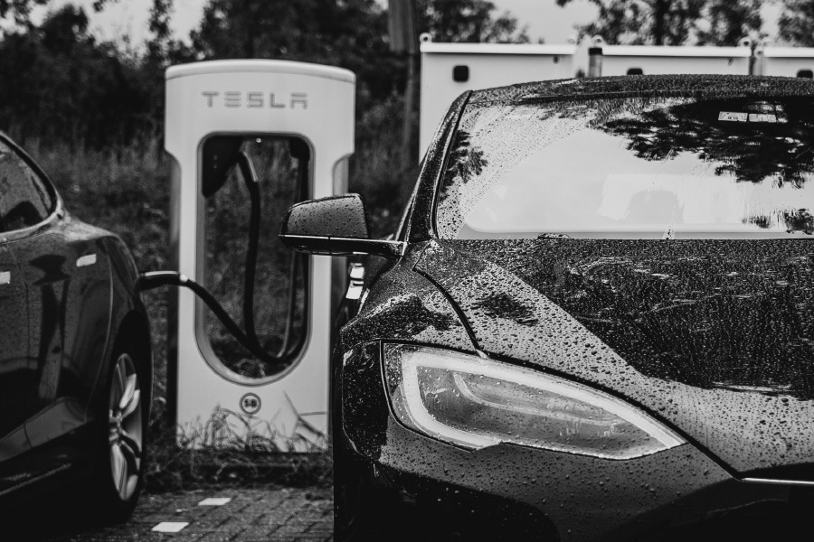 How DC Fast Chargers Can Benefit Your Business